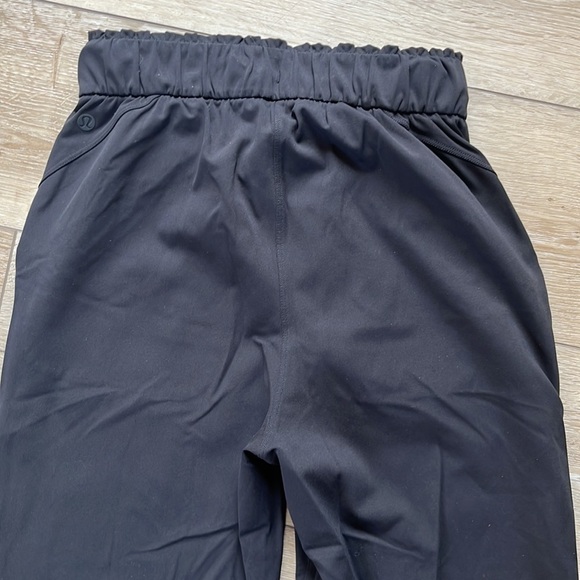 Lululemon Keep Moving Pant 7/8 High-Rise Black with Drawstring - Picture 10 of 13
